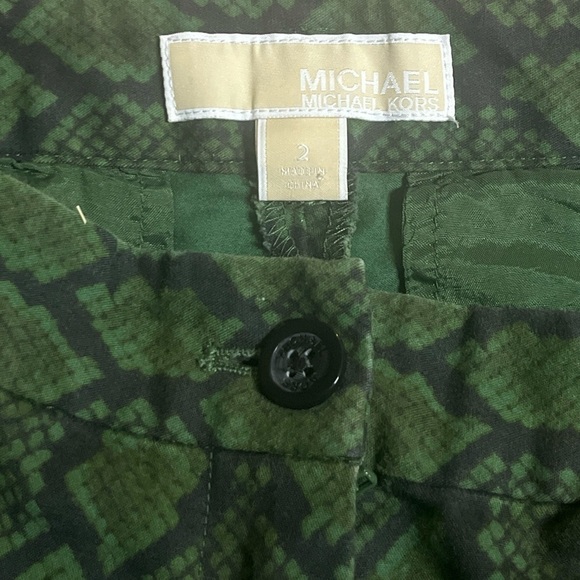 Michael Kors Green Snakeskin Pants Size 2 - Picture 2 of 9